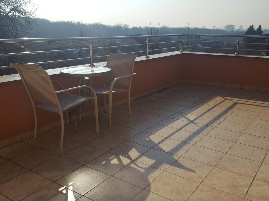 Apartman Maksimir Lux Zagreb-145M2 Екстер'єр фото