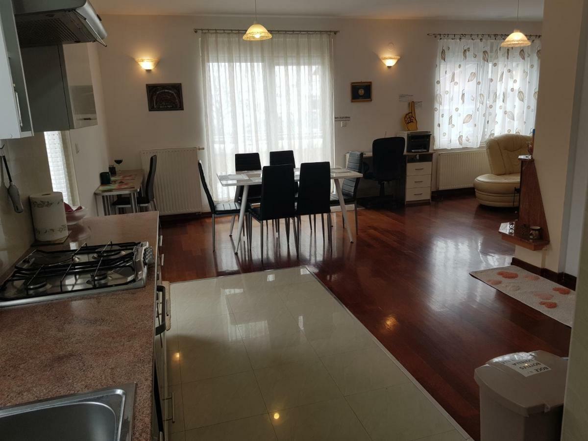 Apartman Maksimir Lux Zagreb-145M2 Екстер'єр фото